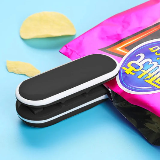 1Pc Black Mini Portable Food Sealer Heat Sealing Machine Package Sealer Bags Thermal Plastic Food Bag Closure Without Batteries